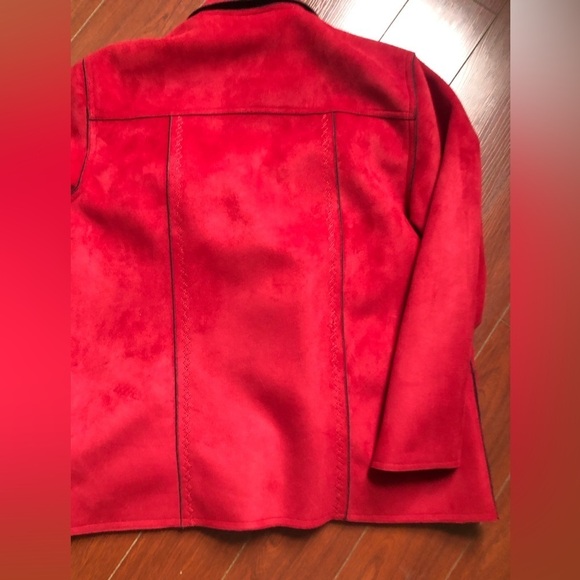 Relaxed RED Burgundy Alfred Dunner Size 6P Faux Suede  Blazer - Picture 5 of 17